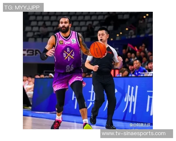 格兰特状态低迷19投仅得16分三分球表现惨淡7投仅中1